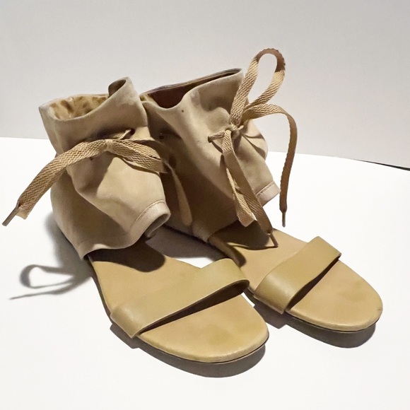 See by Chloe Nude Suede Ankle Cuff Sandal - Picture 6 of 11